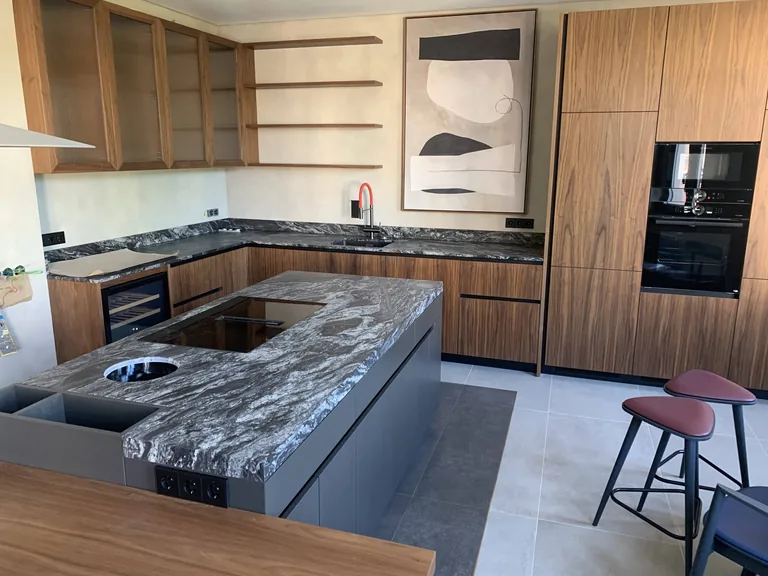 Turnkey custom furniture project in Parkers Apartmens by RPGroup